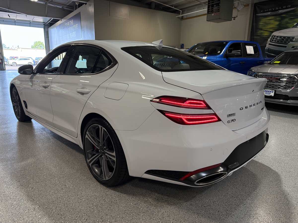 2025 GENESIS G70 Sport Advanced - Photo 5