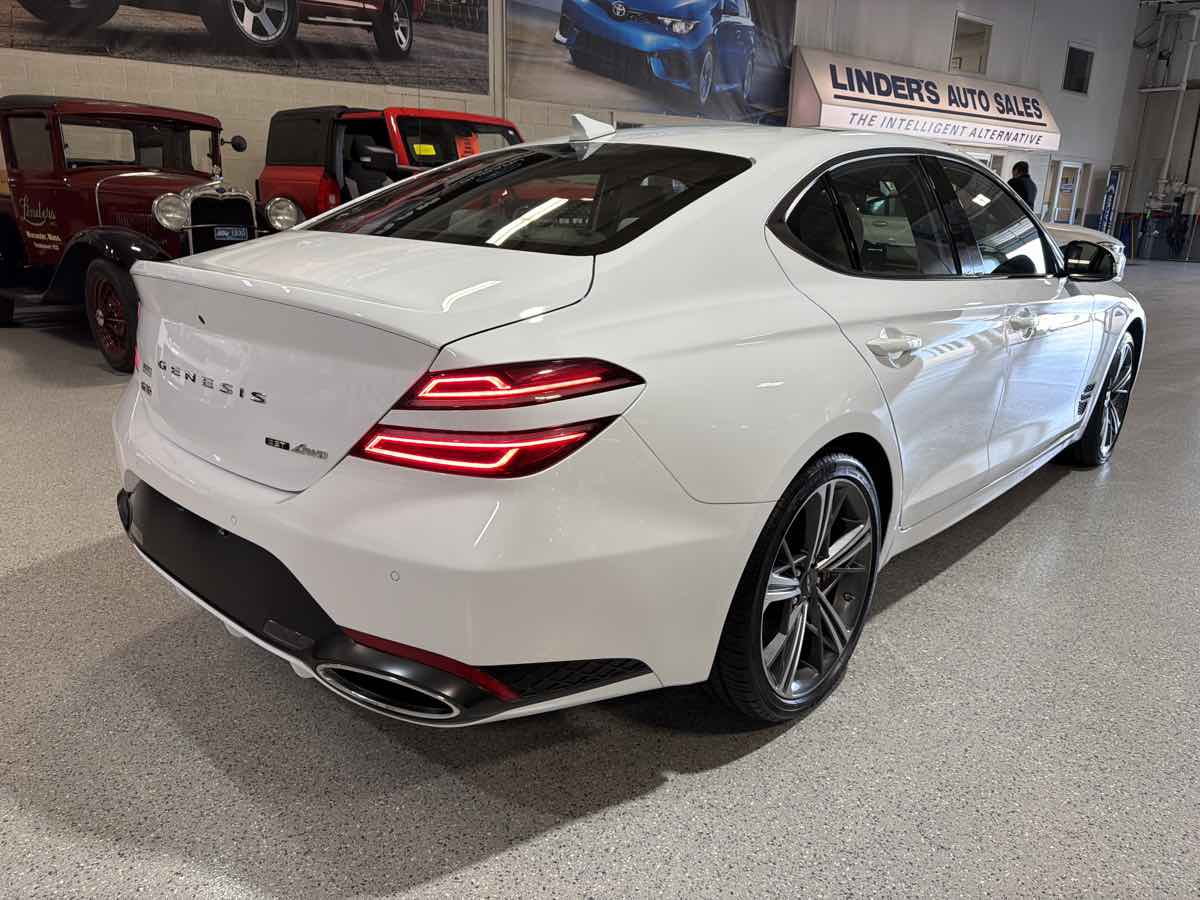 2025 GENESIS G70 Sport Advanced - Photo 7