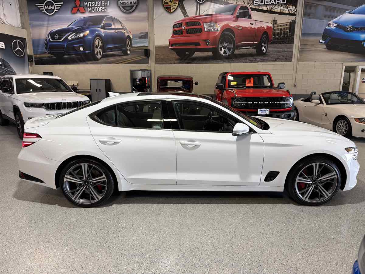 2025 GENESIS G70 Sport Advanced - Photo 8