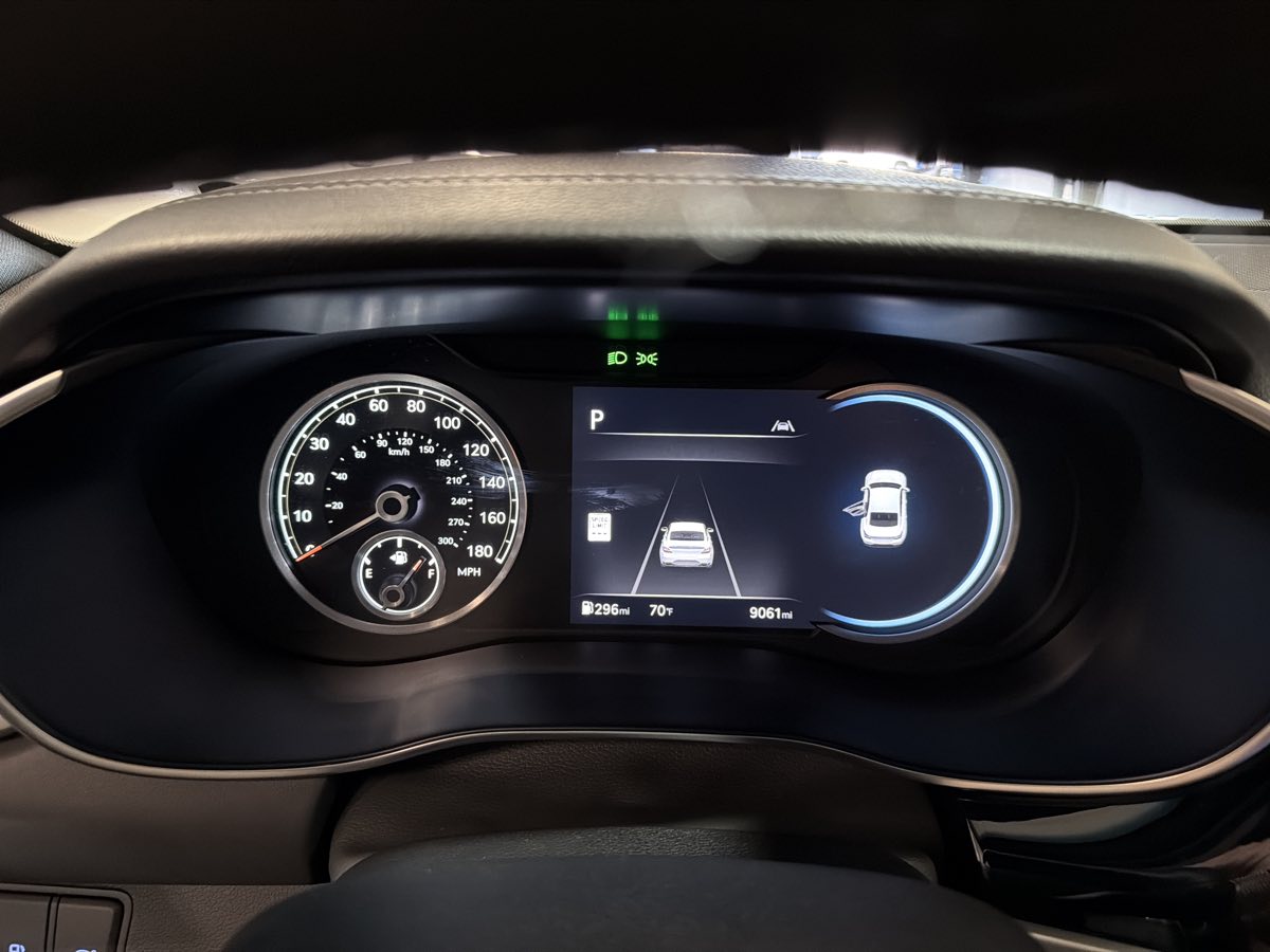 2025 GENESIS G70 Sport Advanced - Photo 23