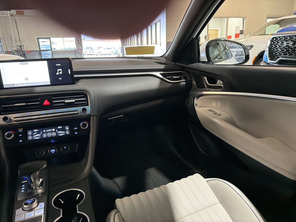 2025 GENESIS G70 Sport Advanced - Photo 27