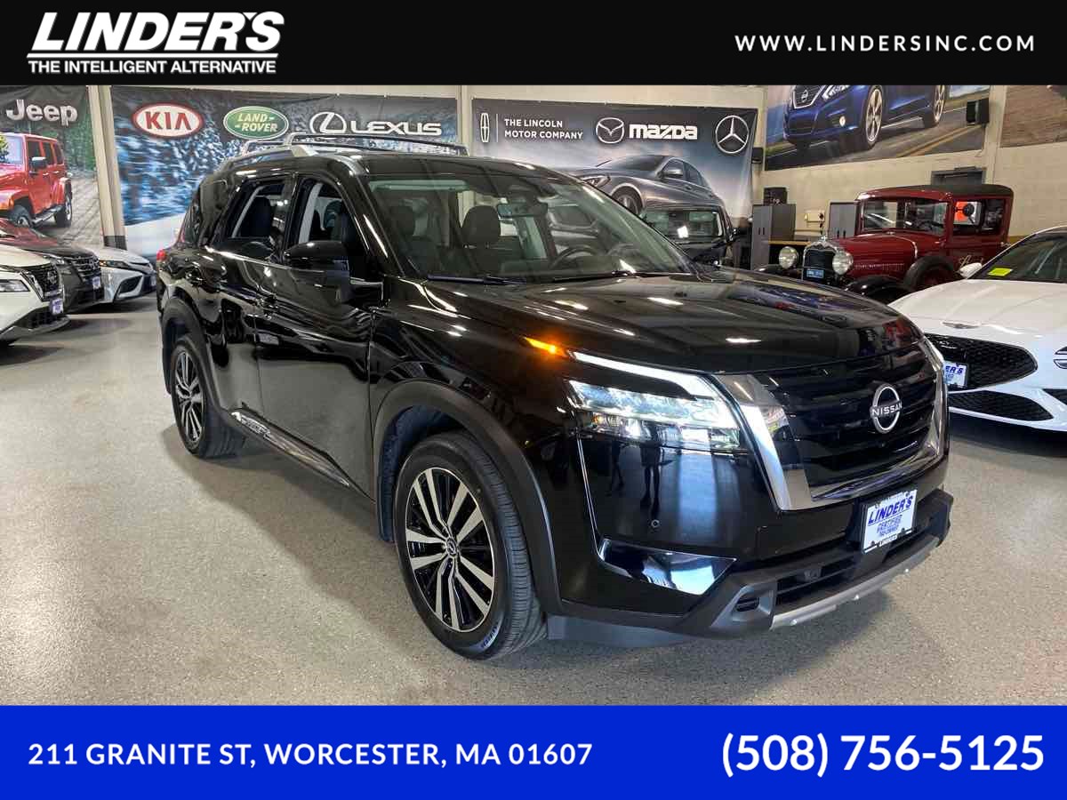 2024 Nissan Pathfinder Platinum