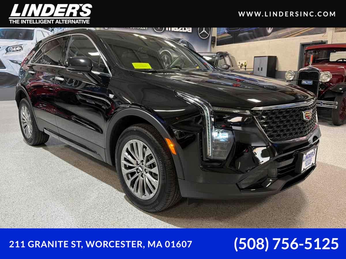 2025 Cadillac XT4 Premium Luxury AWD