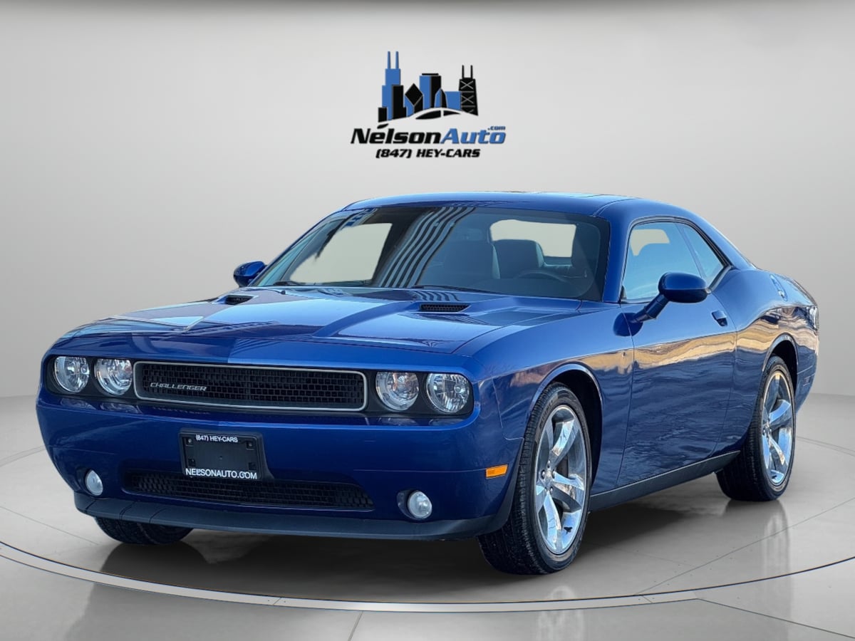 2012 Dodge Challenger SXT Plus photo 8