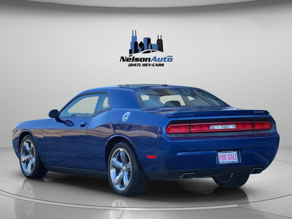 2012 Dodge Challenger SXT Plus photo 10