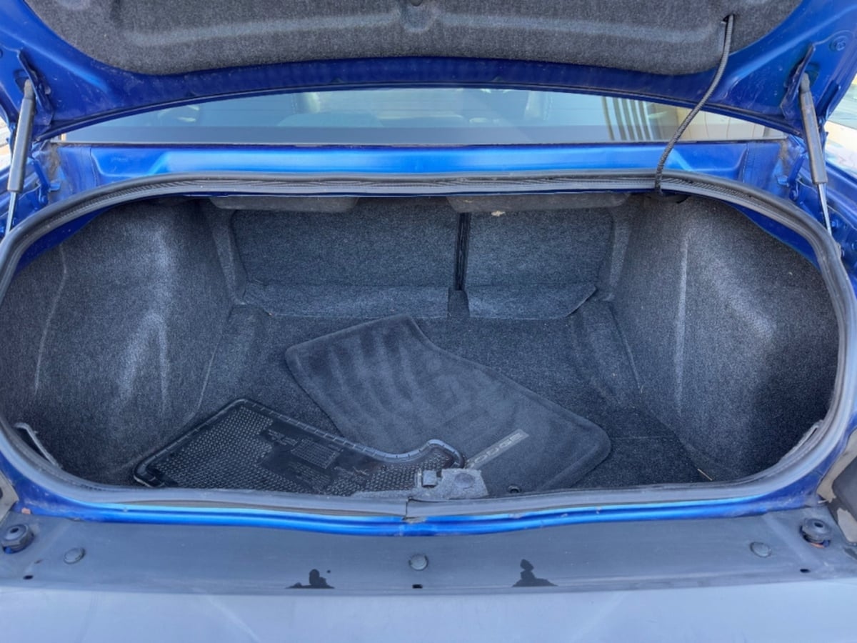 2012 Dodge Challenger SXT Plus photo 13