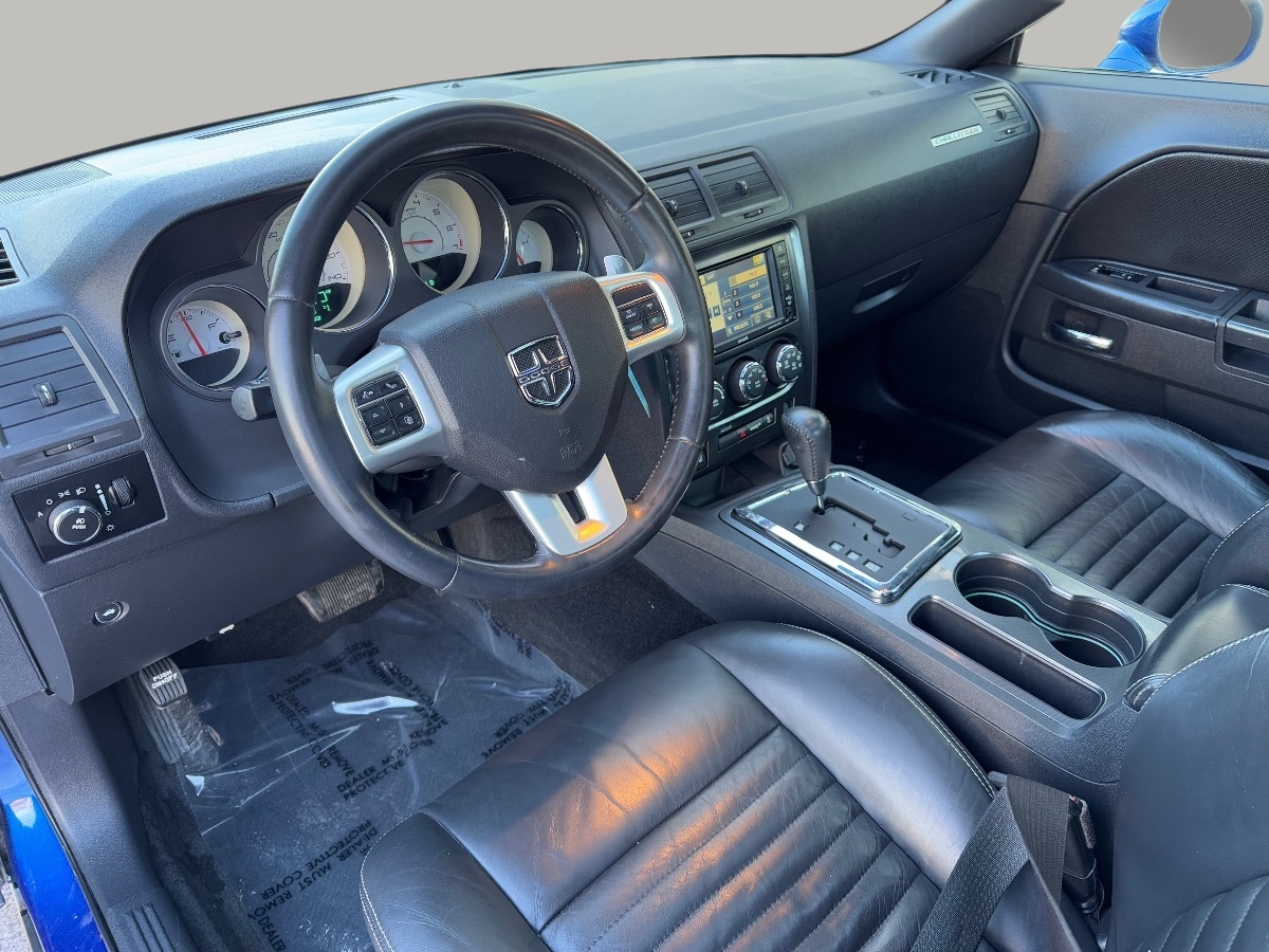 2012 Dodge Challenger SXT Plus photo 14
