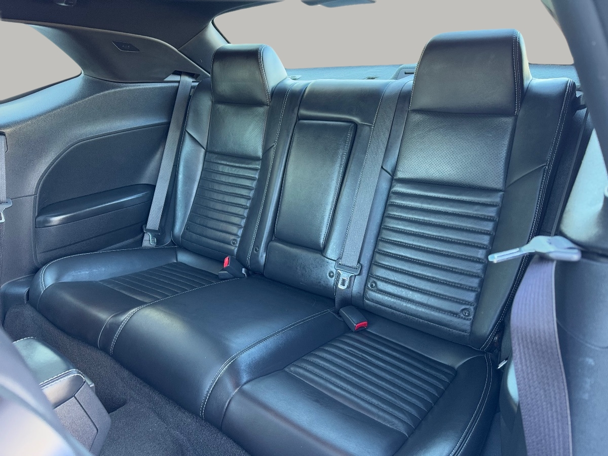 2012 Dodge Challenger SXT Plus photo 16