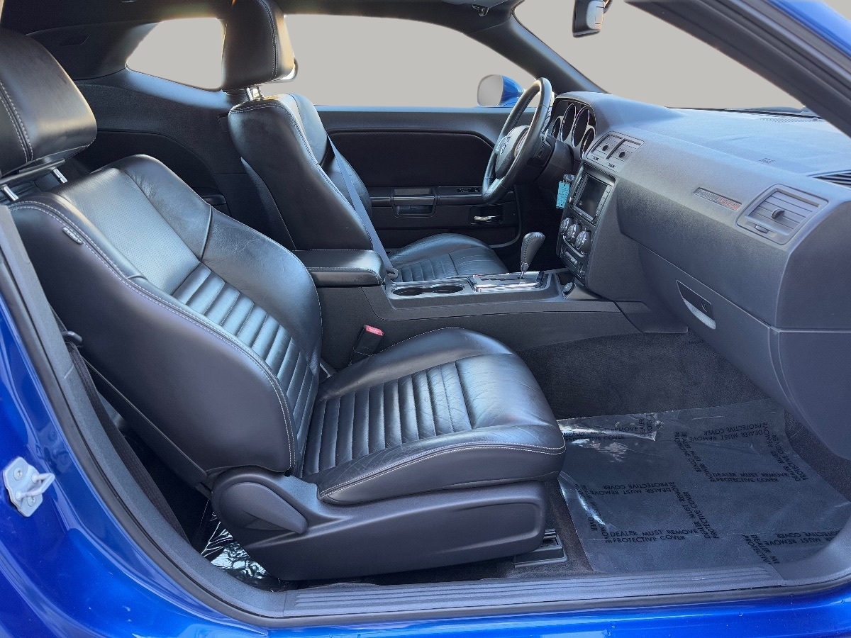 2012 Dodge Challenger SXT Plus photo 17