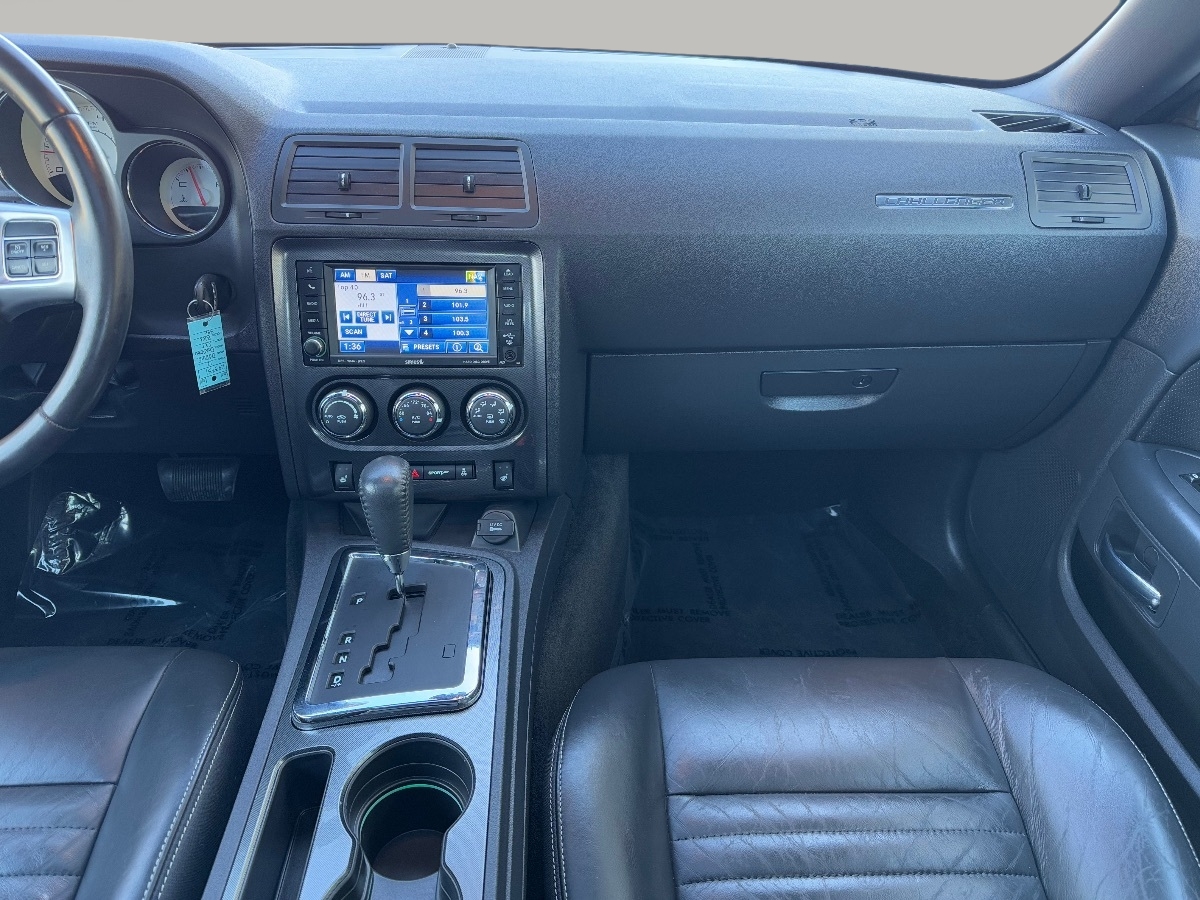 2012 Dodge Challenger SXT Plus photo 19