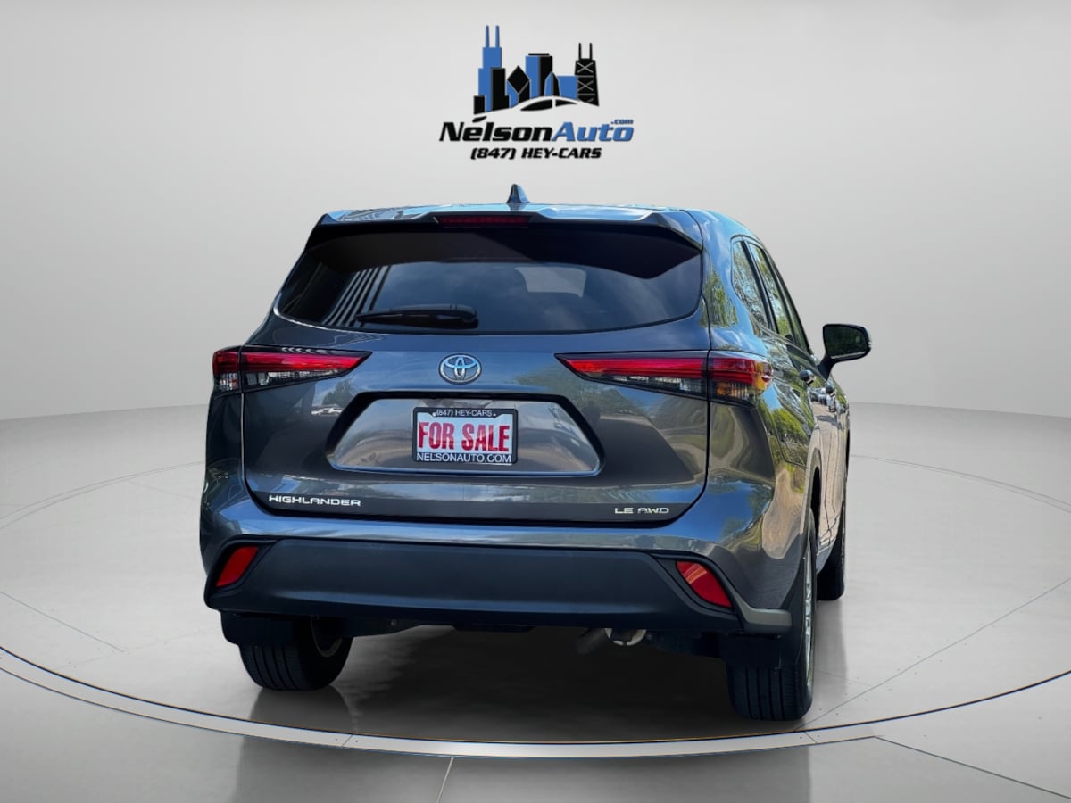 2021 Toyota Highlander LE photo 5