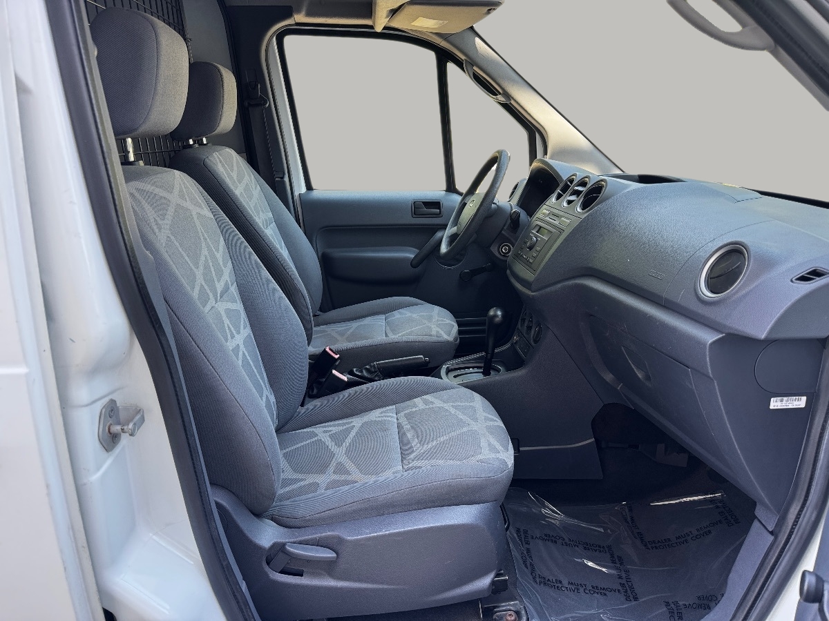 2010 Ford Transit Connect XL photo 21