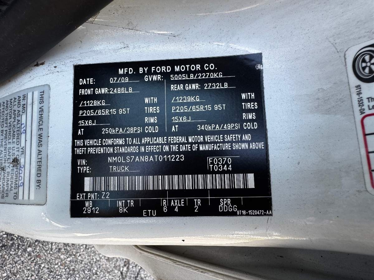 2010 Ford Transit Connect XL photo 25