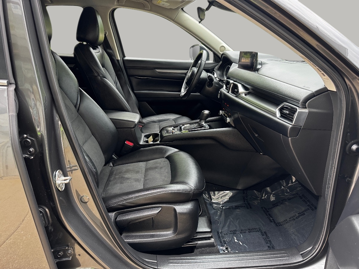 2021 Mazda CX-5 Touring photo 19