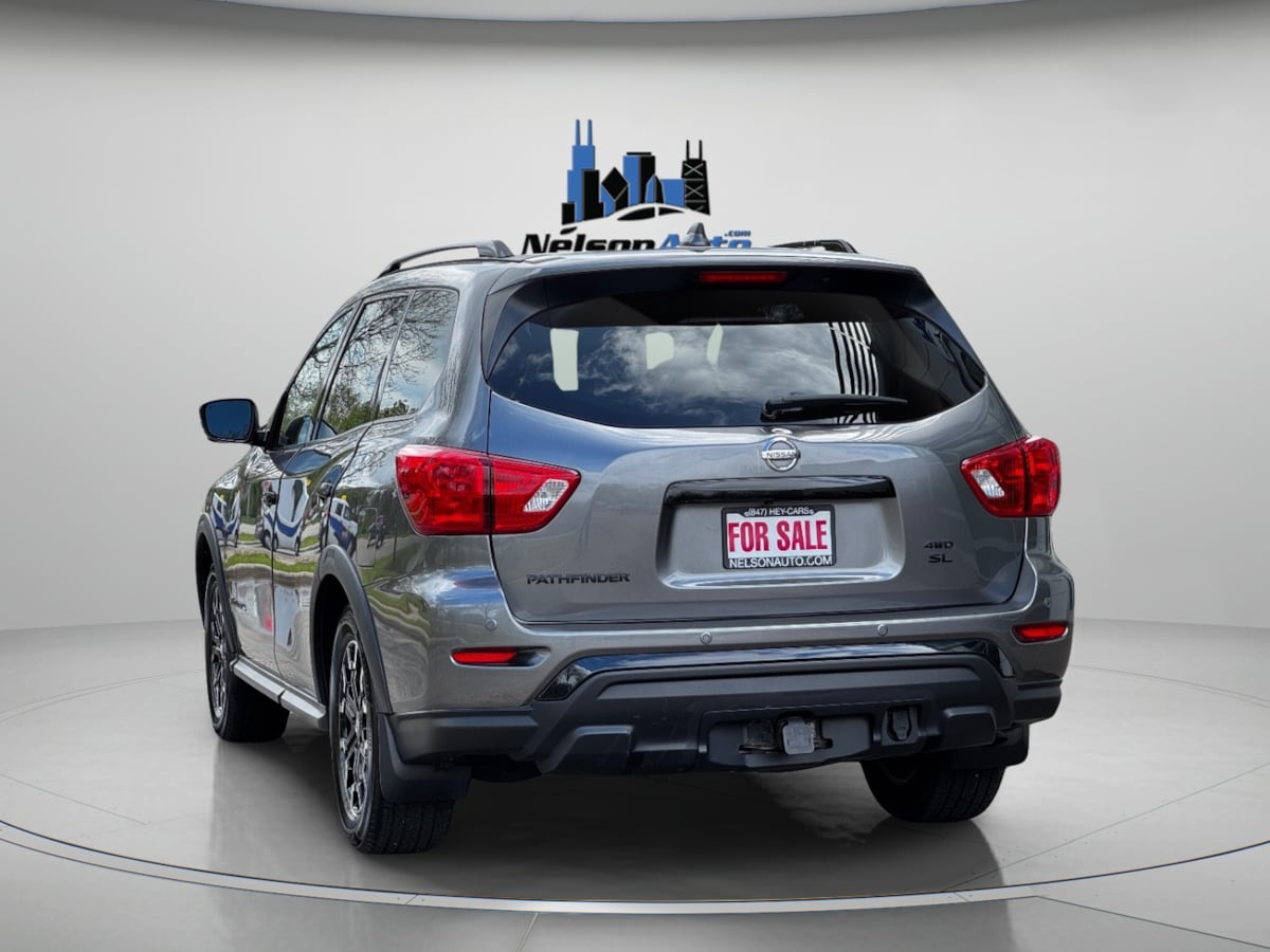 2019 Nissan Pathfinder SL photo 12