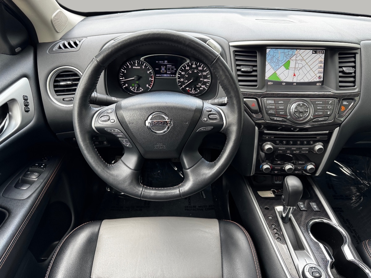 2019 Nissan Pathfinder SL photo 22