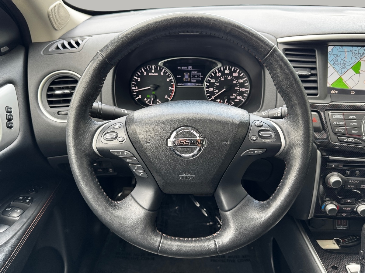 2019 Nissan Pathfinder SL photo 24