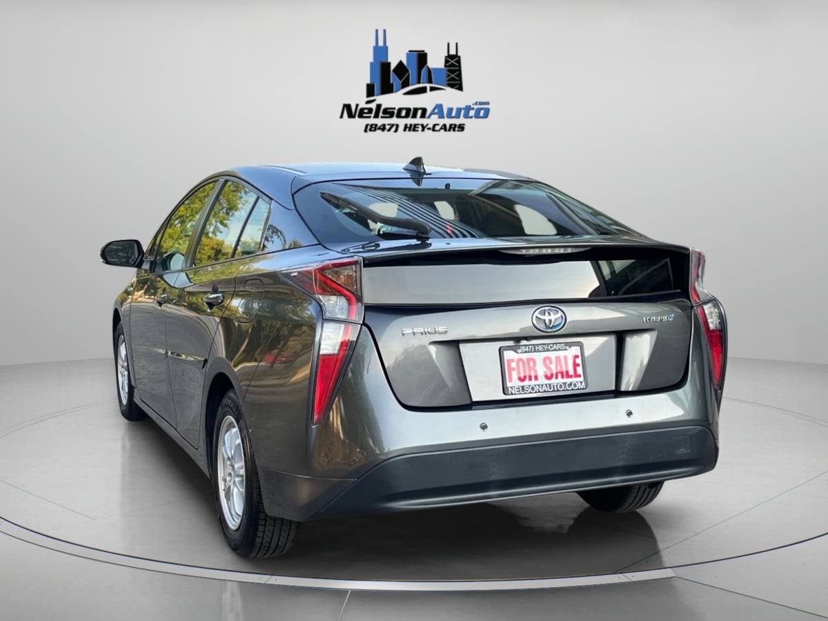 2017 Toyota Prius Two photo 12