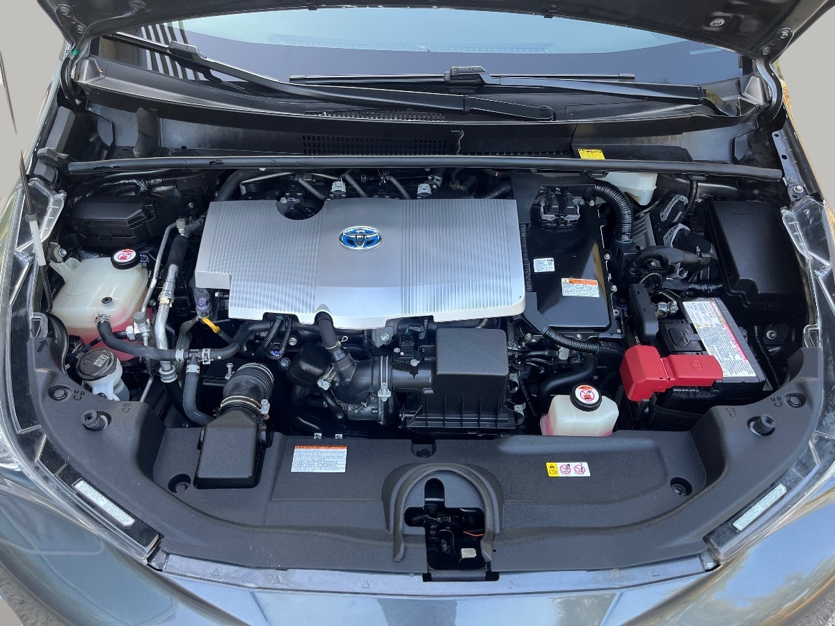 2017 Toyota Prius Two photo 13
