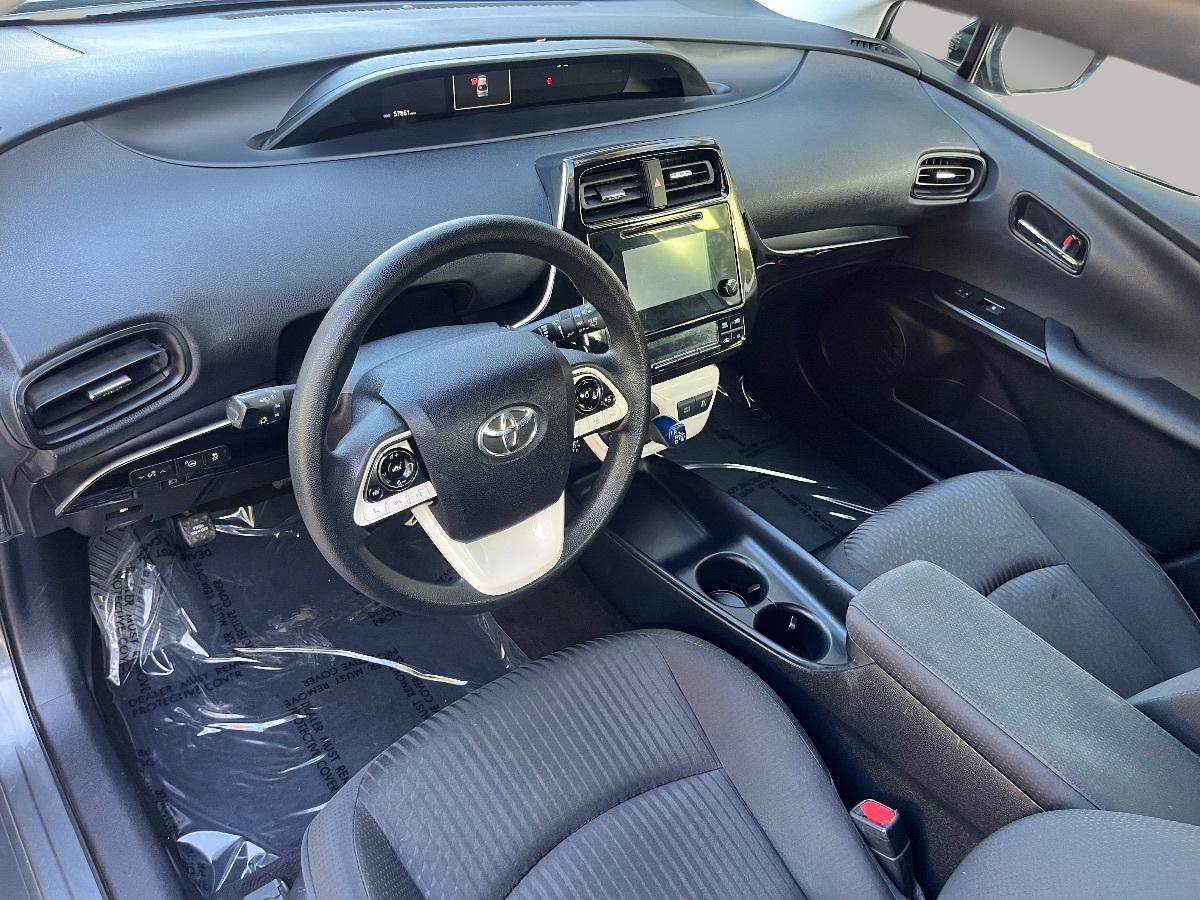 2017 Toyota Prius Two photo 15