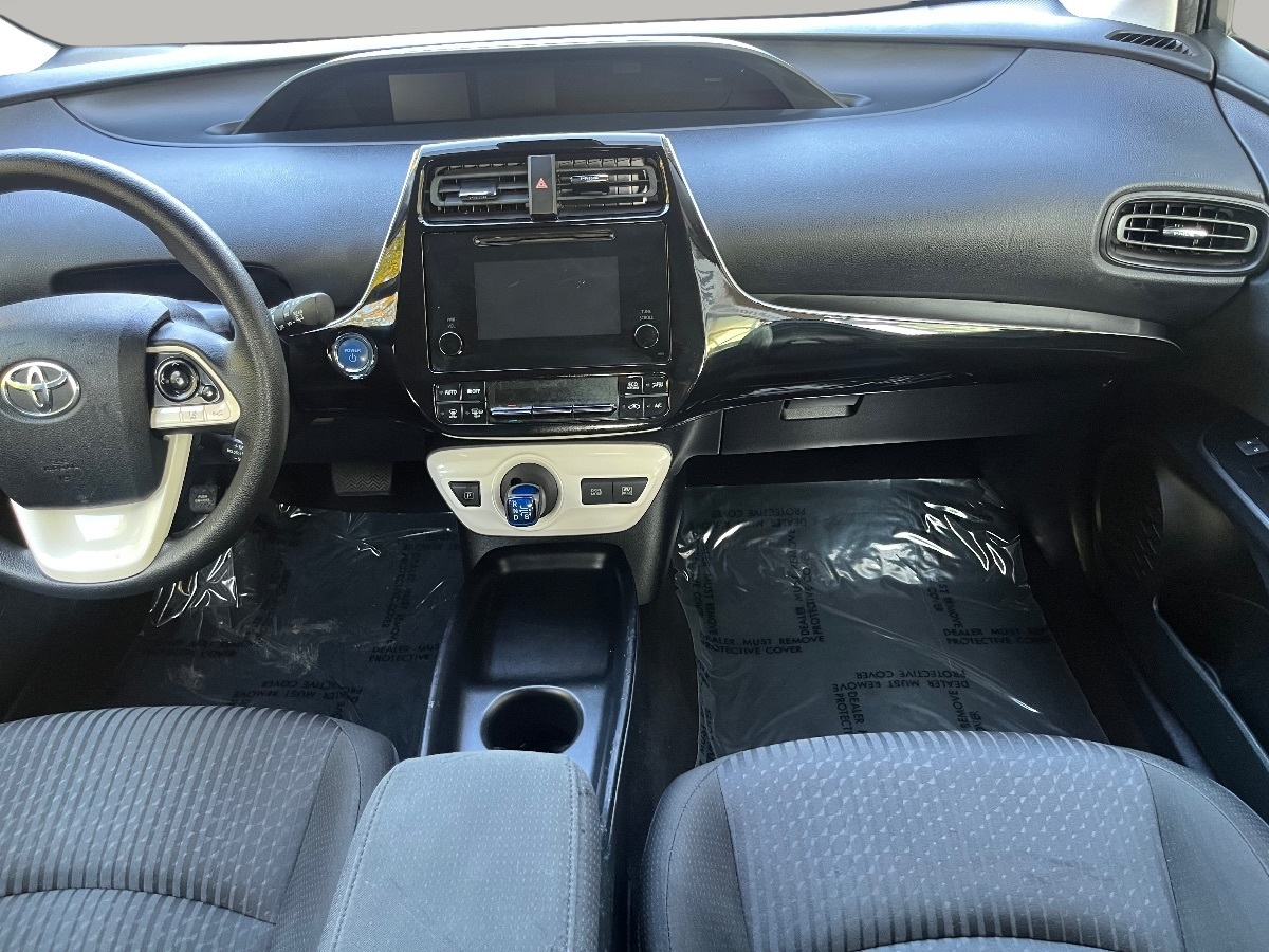 2017 Toyota Prius Two photo 21