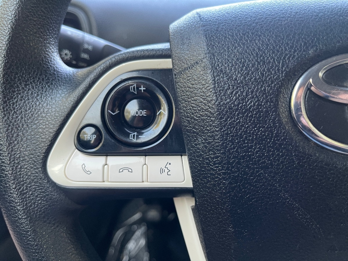 2017 Toyota Prius Two photo 23