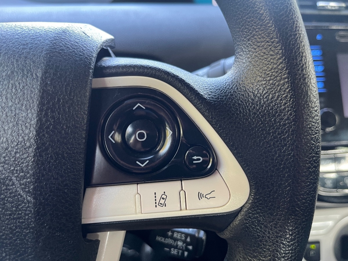 2017 Toyota Prius Two photo 24
