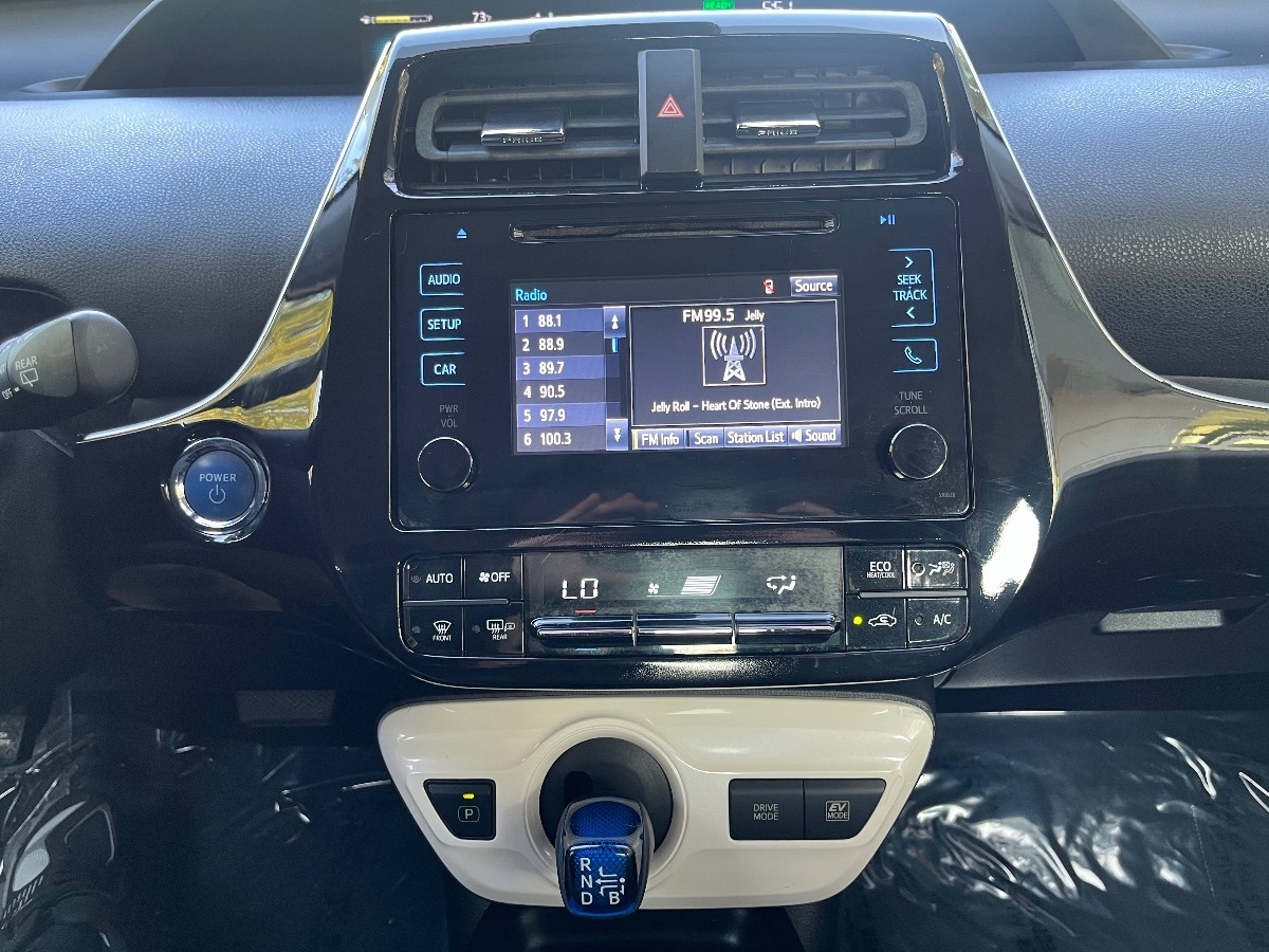 2017 Toyota Prius Two photo 26