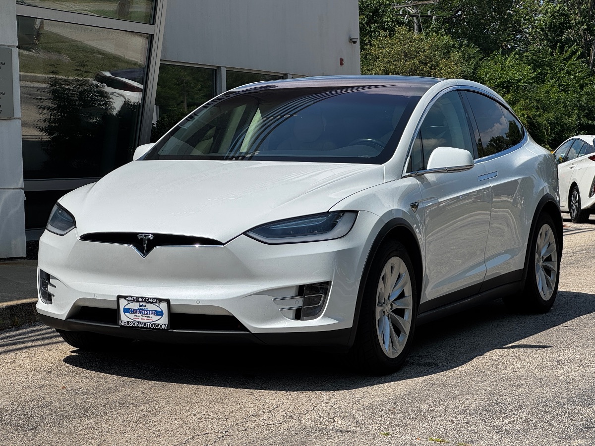 2017 Tesla Model X 75D photo 9