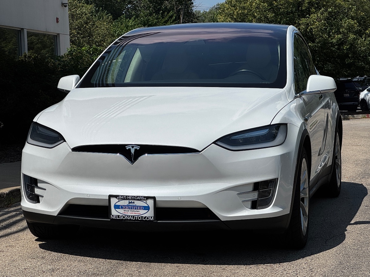 2017 Tesla Model X 75D photo 8