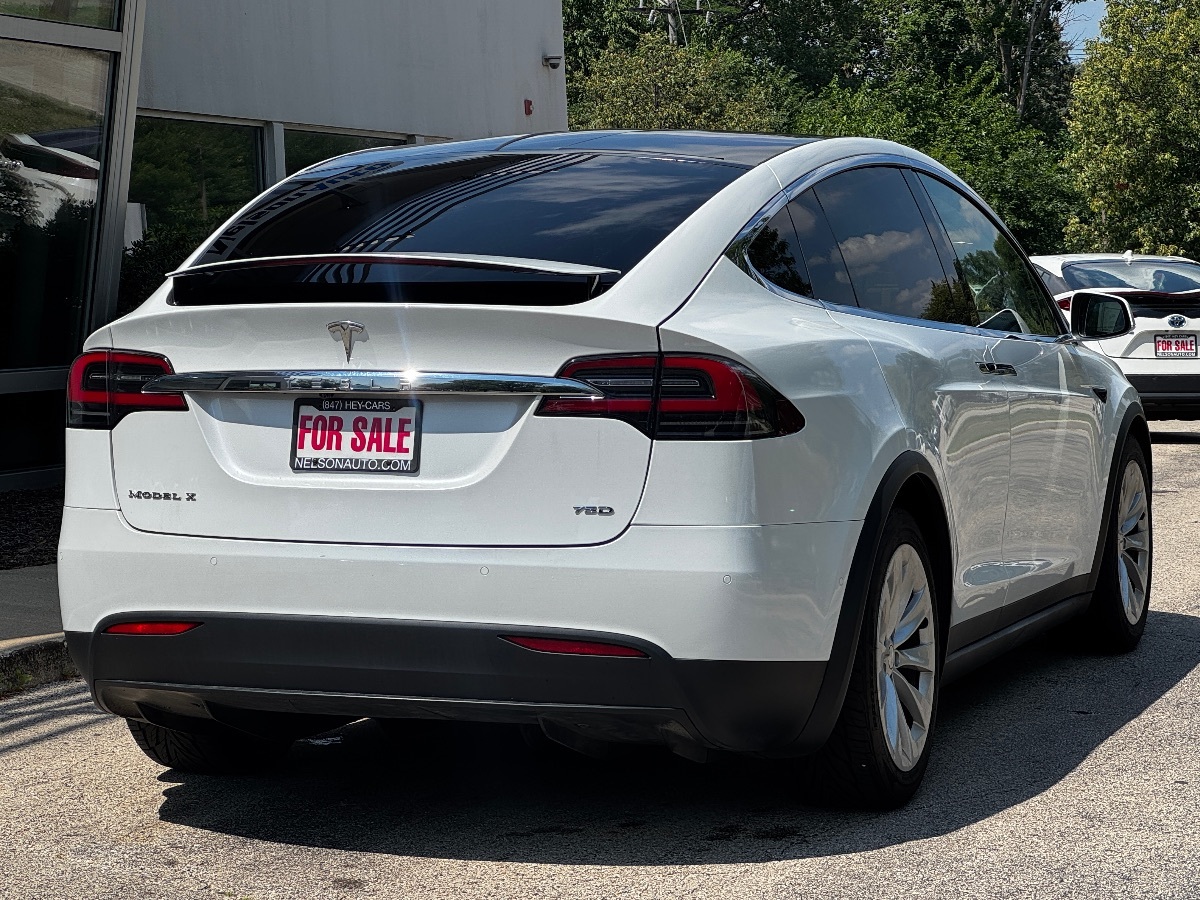 2017 Tesla Model X 75D photo 4
