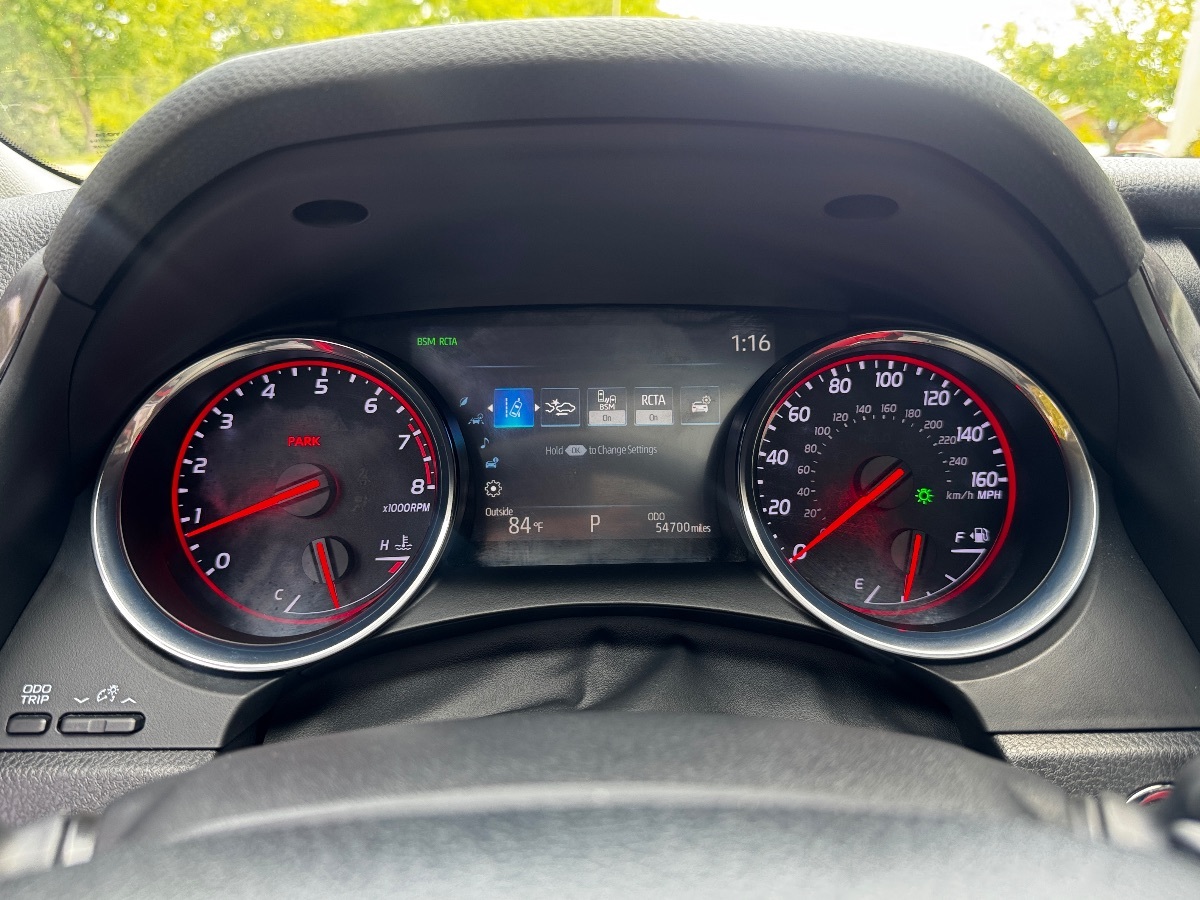 2020 Toyota Camry XSE photo 24
