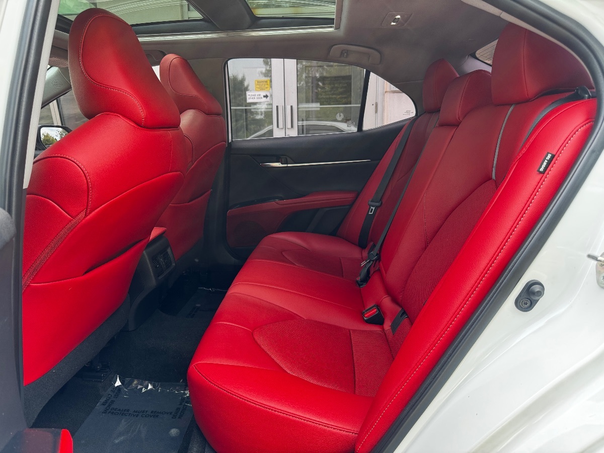 2020 Toyota Camry XSE photo 16