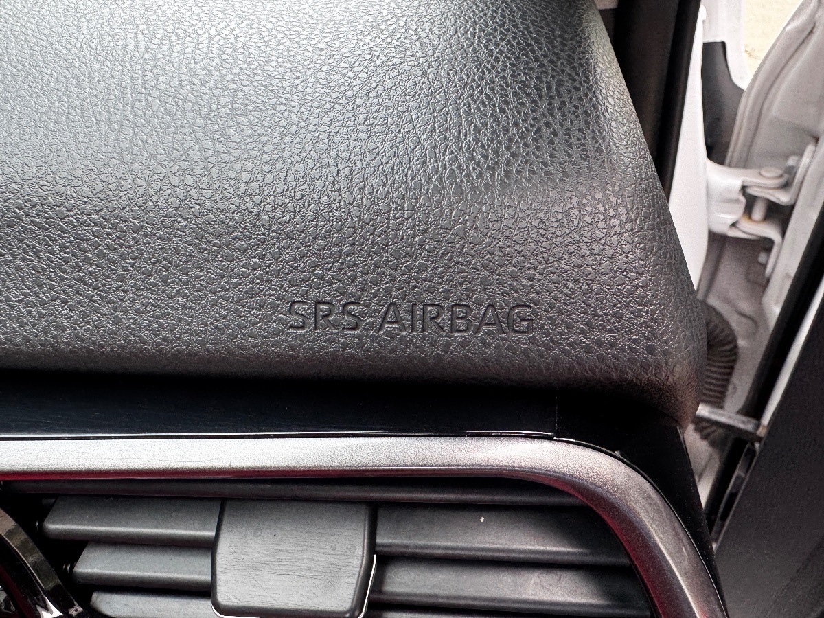 2020 Toyota Camry XSE photo 28