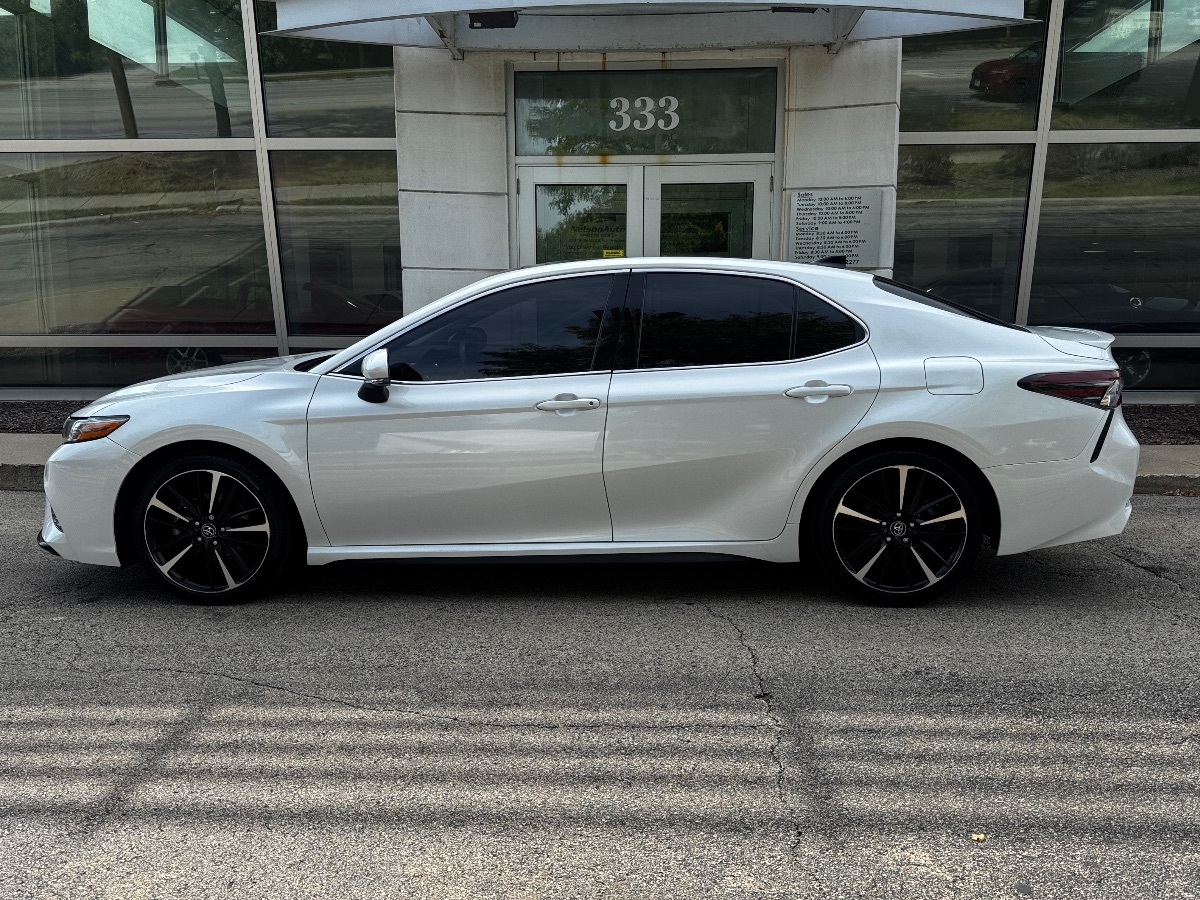 2020 Toyota Camry XSE photo 10