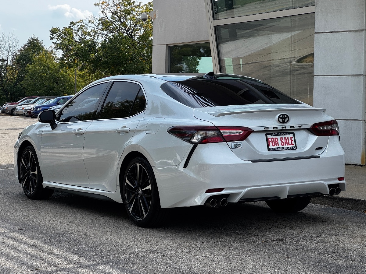 2020 Toyota Camry XSE photo 11