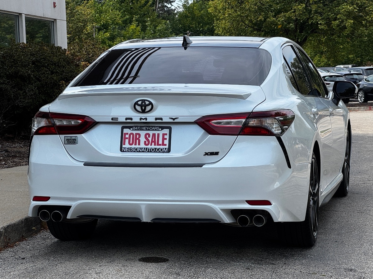 2020 Toyota Camry XSE photo 5