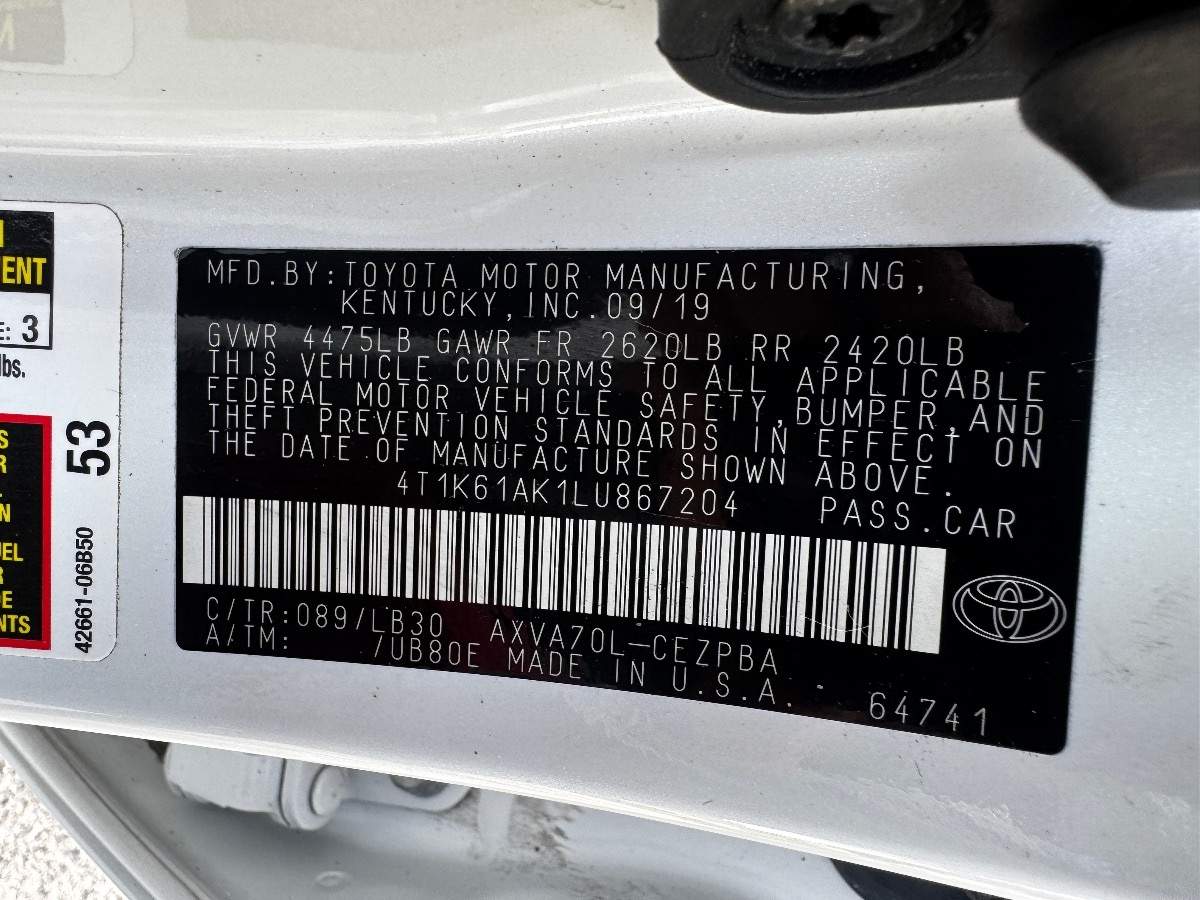 2020 Toyota Camry XSE photo 31