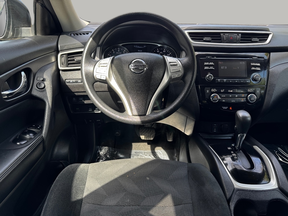 2016 Nissan Rogue SV photo 20