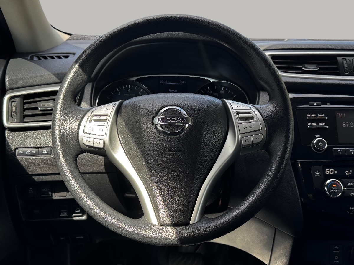 2016 Nissan Rogue SV photo 22