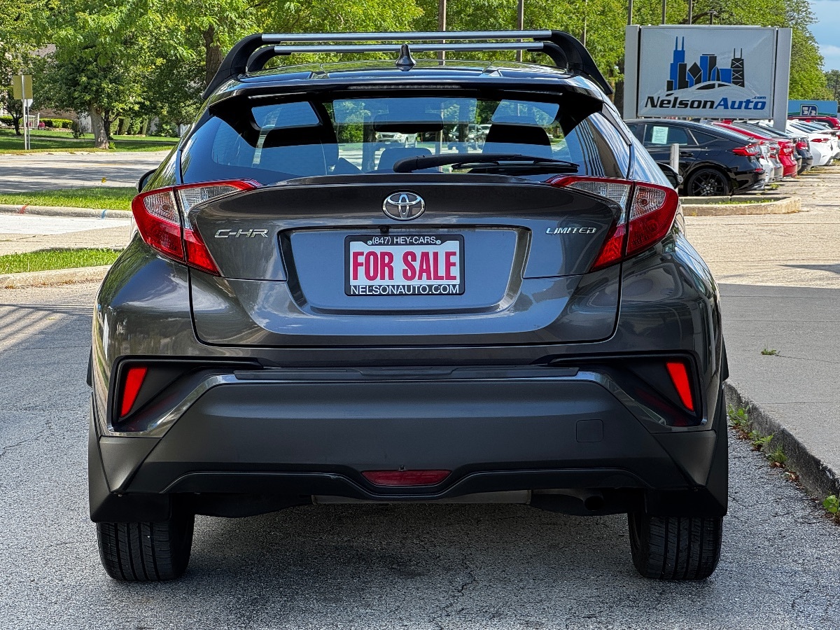 2019 Toyota C-HR XLE photo 6