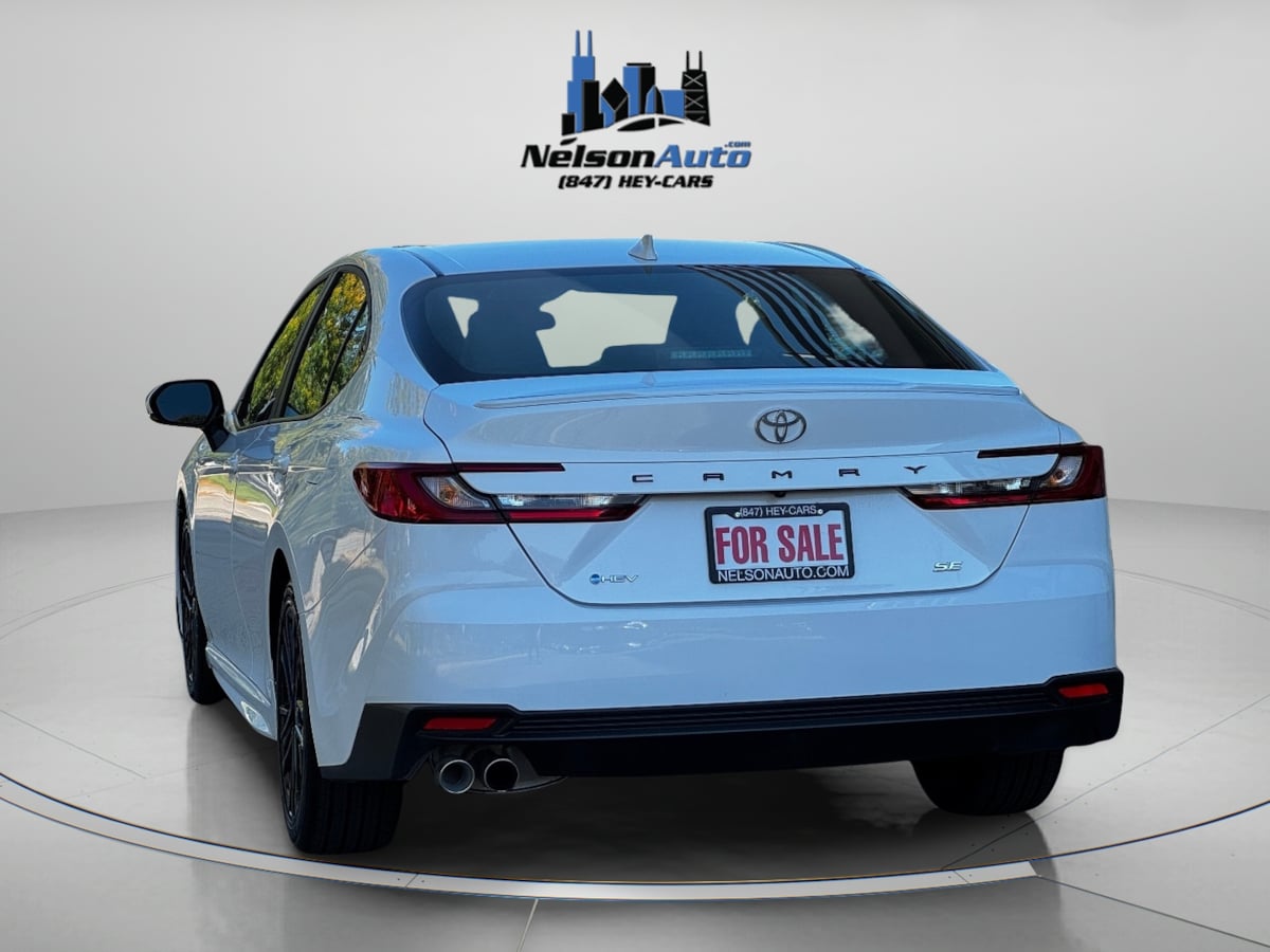 2025 Toyota Camry SE photo 12