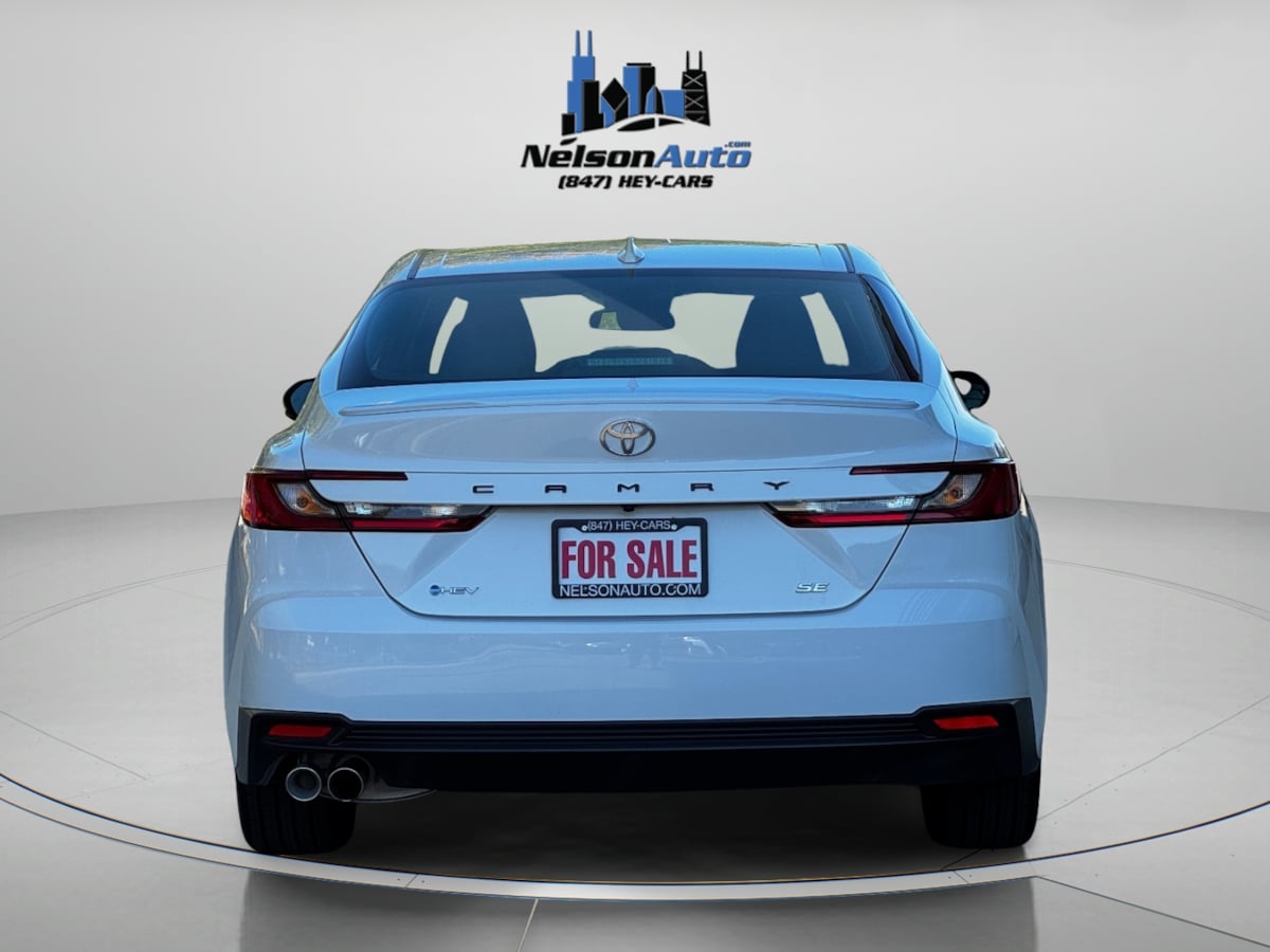 2025 Toyota Camry SE photo 6