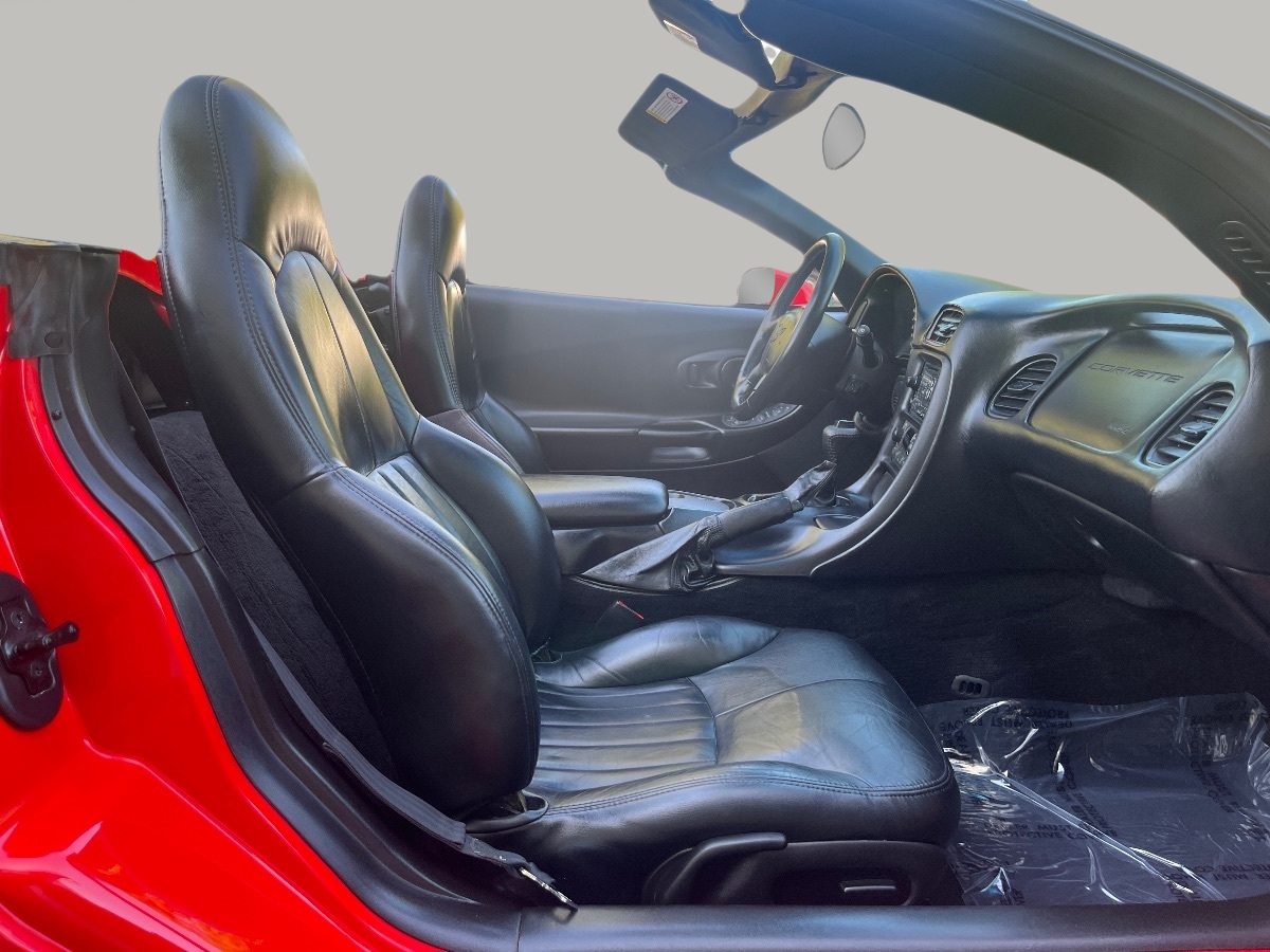 1999 Chevrolet Corvette photo 17