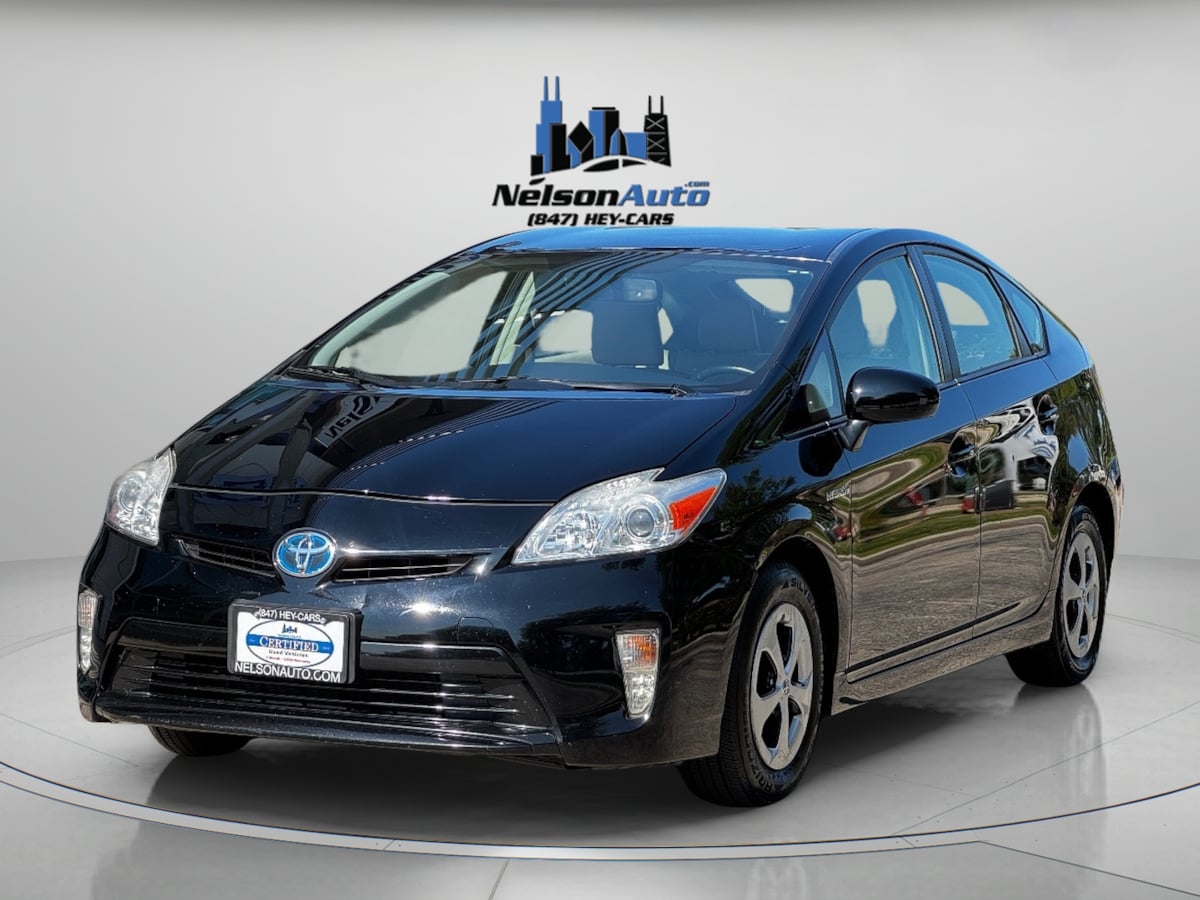 2013 Toyota Prius Four photo 9