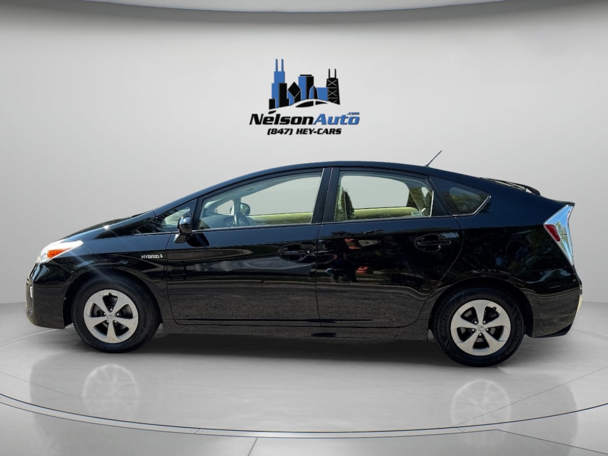 2013 Toyota Prius Four photo 10