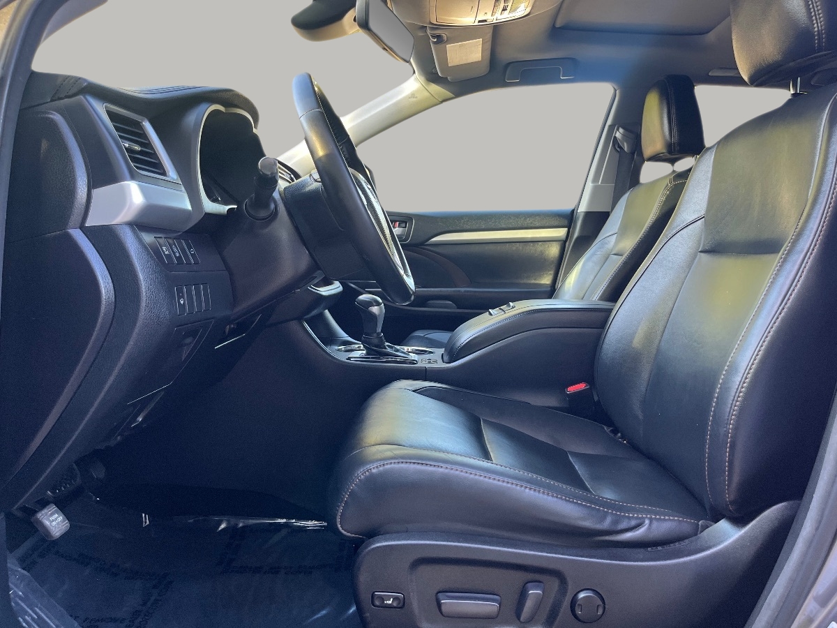 2018 Toyota Highlander XLE photo 11