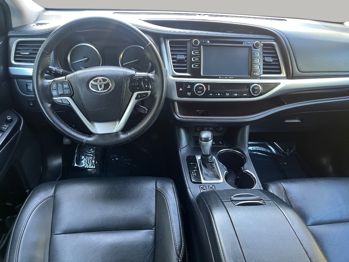 2018 Toyota Highlander XLE photo 17