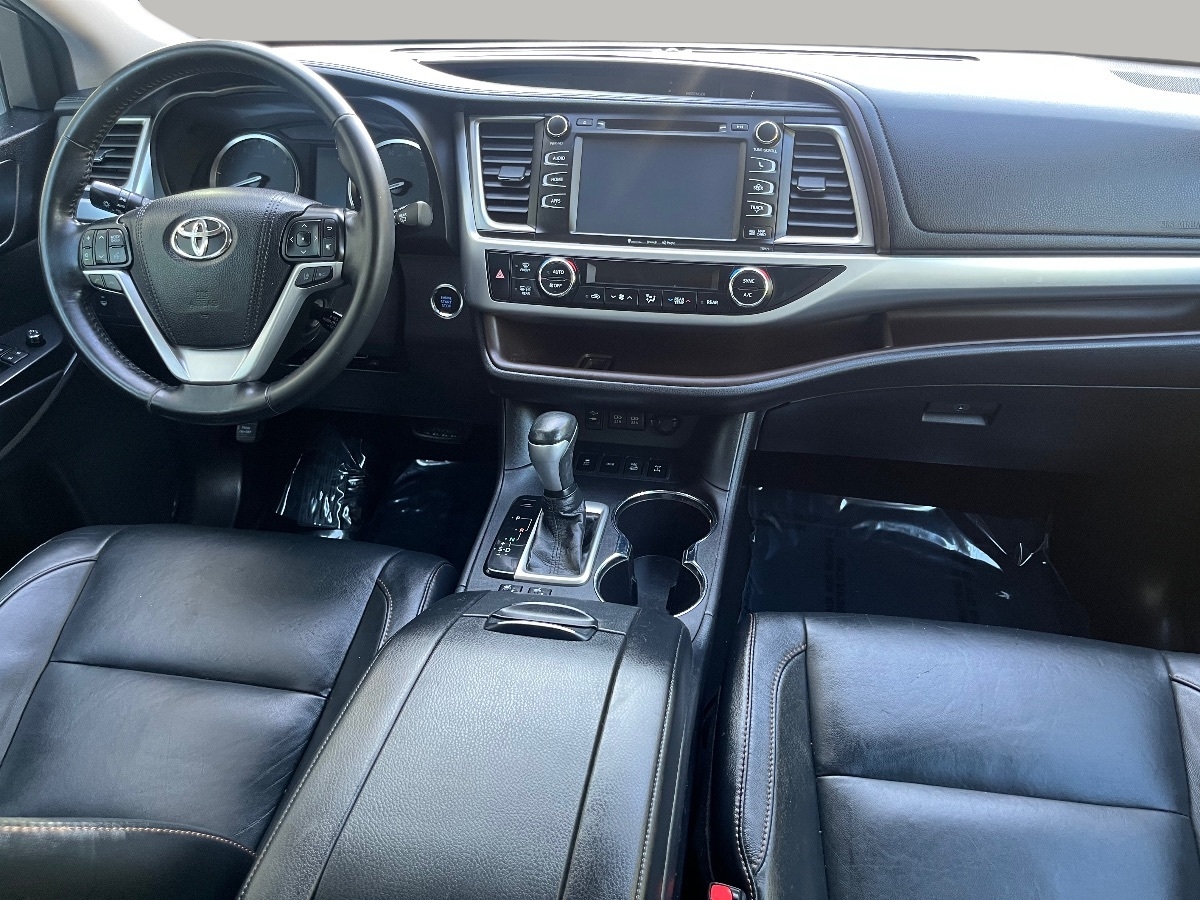 2018 Toyota Highlander XLE photo 18