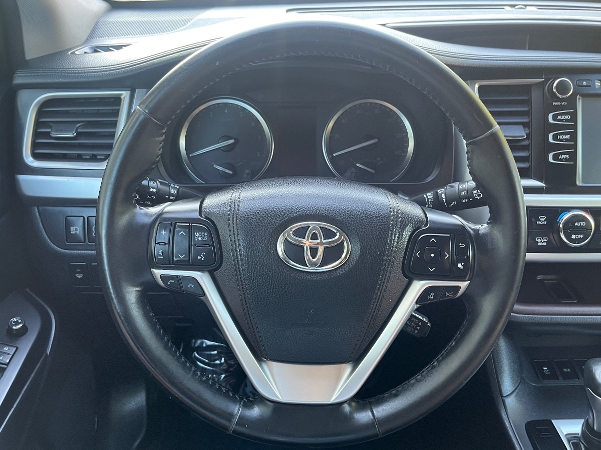 2018 Toyota Highlander XLE photo 19